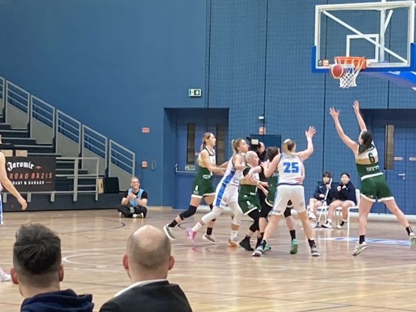 TFSE-MTK - Győr 67-75