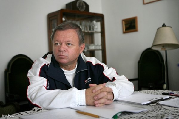 Both József