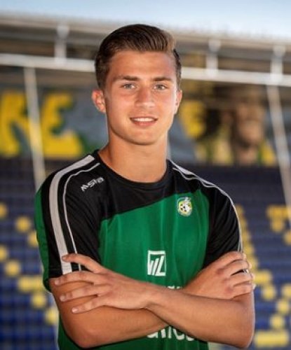 Dobos Áron