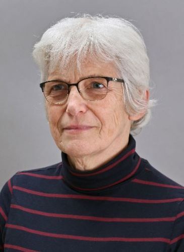 Kisfaludi Júlia