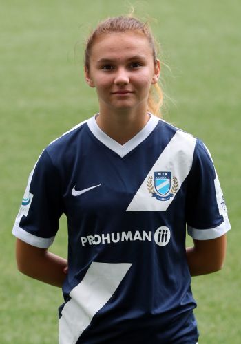 Mayer Zsófia