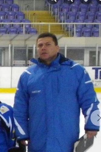 Pindák László