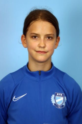Szakváry Csenge